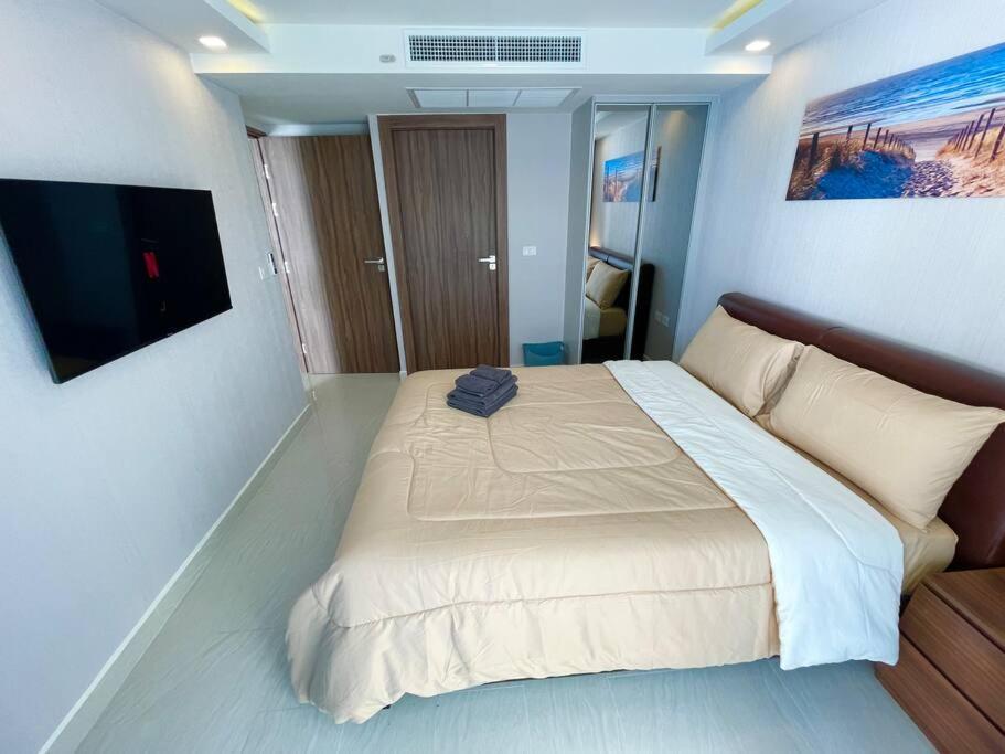 Large Luxury, Pool View, Grand Avenue, Pattaya - 202 Lejlighed Eksteriør billede