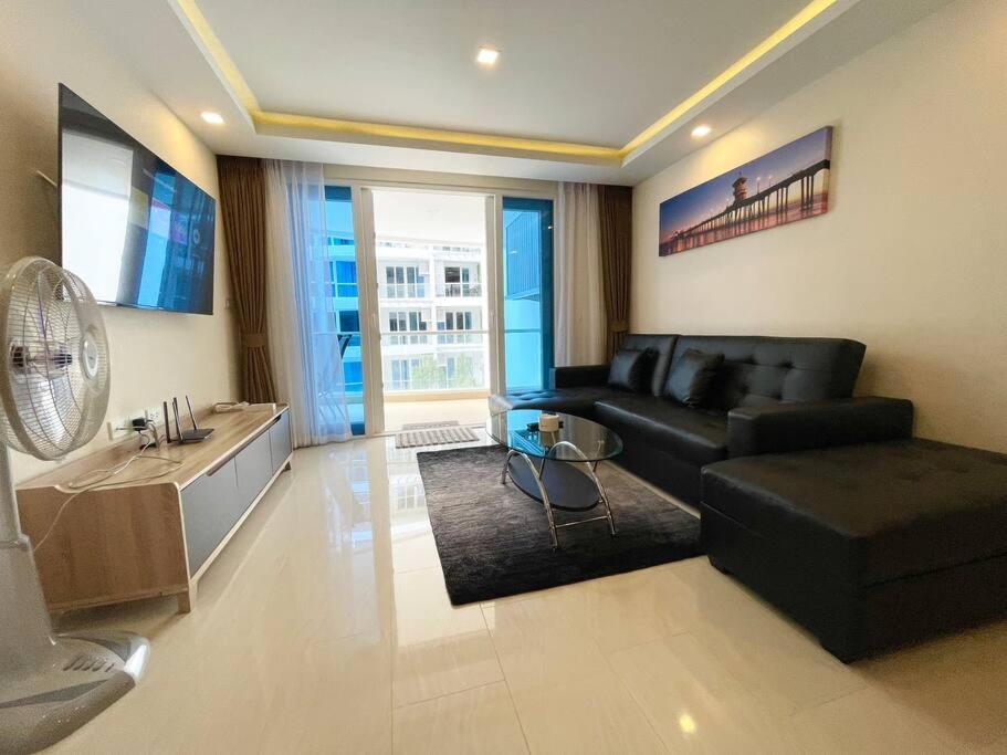 Large Luxury, Pool View, Grand Avenue, Pattaya - 202 Lejlighed Eksteriør billede