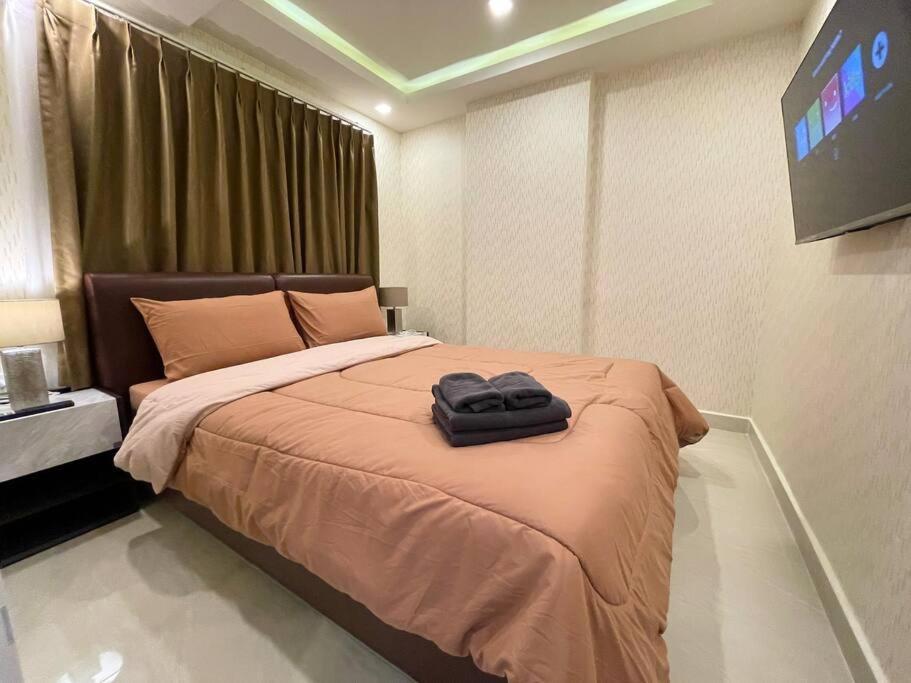 Large Luxury, Pool View, Grand Avenue, Pattaya - 202 Lejlighed Eksteriør billede